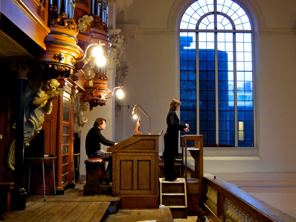 organist Jacob Lekkerkerker en mezzosopraan Madieke Marjon